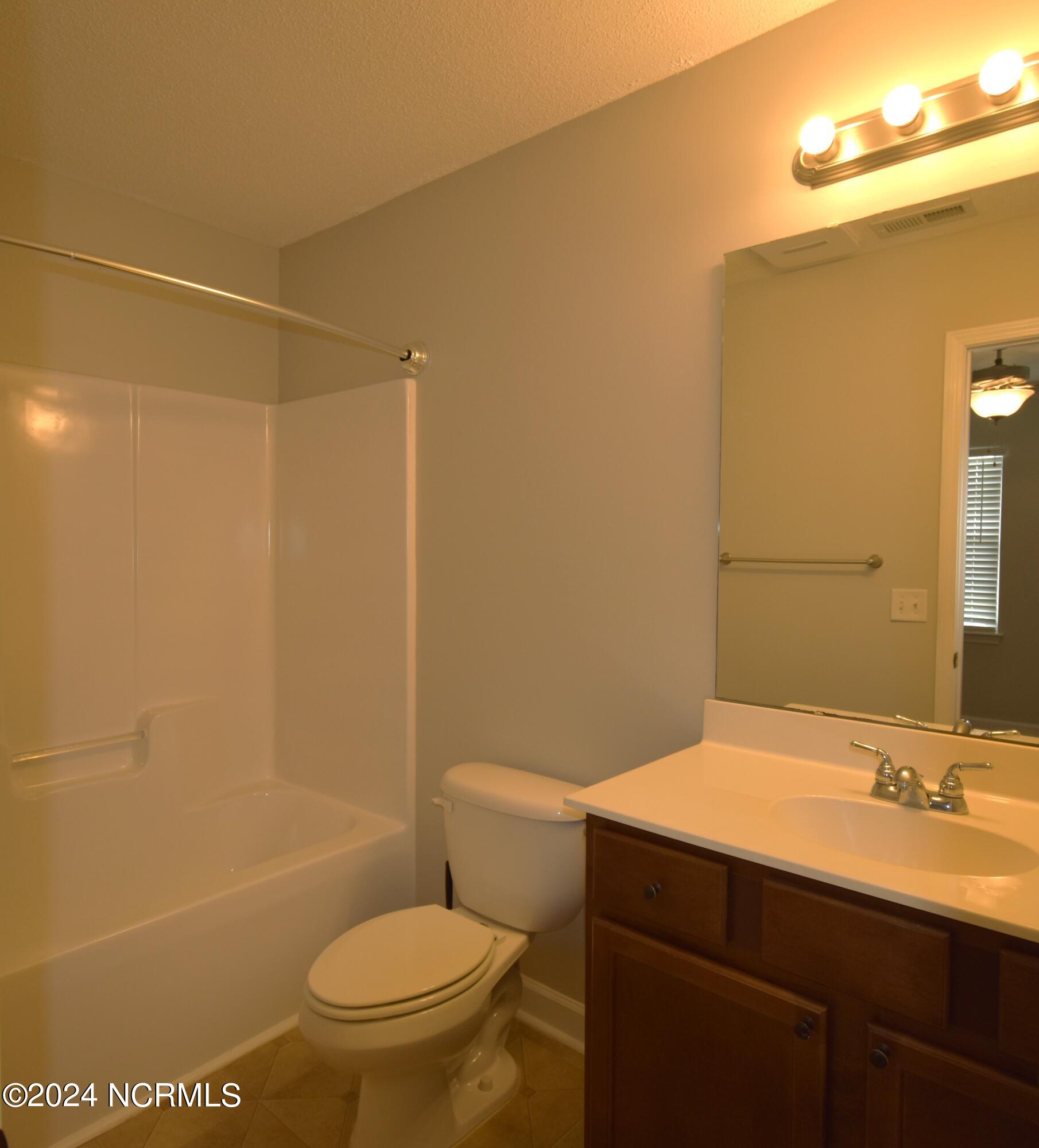 202 Lanieve Court, Unit 4 Hubert, NC 28539 - Photo 21 of 23 _DSC0050