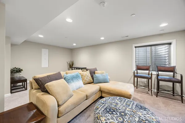 $495,000 | 2996 Henley Lane, Naperville, IL 60540