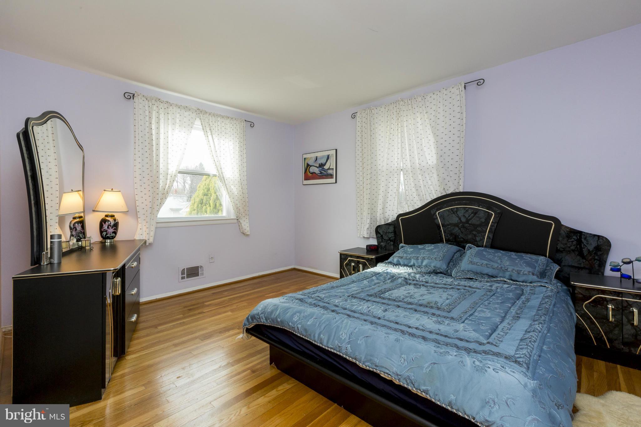 6705 Baythorne Road Baltimore, MD 21209 - Photo 20 of 30 2nd Bedroom