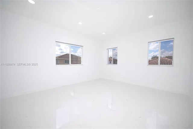 $950,000 | 15064 Southwest 30th Terrace, Miami, FL 33185