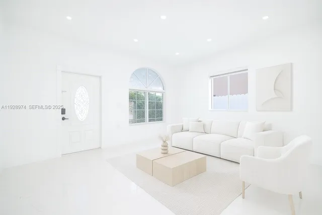 $950,000 | 15064 Southwest 30th Terrace, Miami, FL 33185