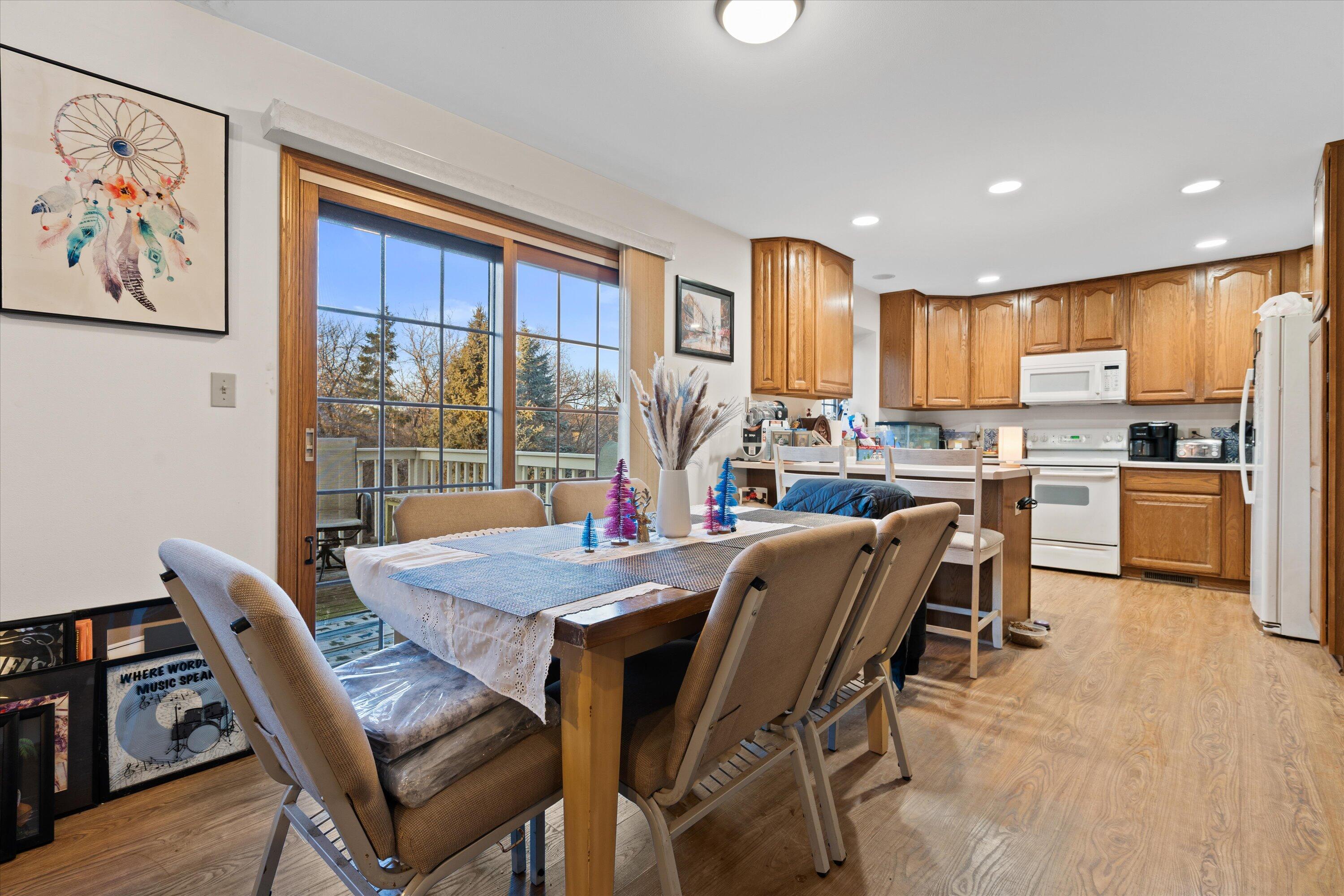 3209 South Ridge Crest Court, Unit 3211 New Berlin, WI 53151 - Photo 32 of 58 32
