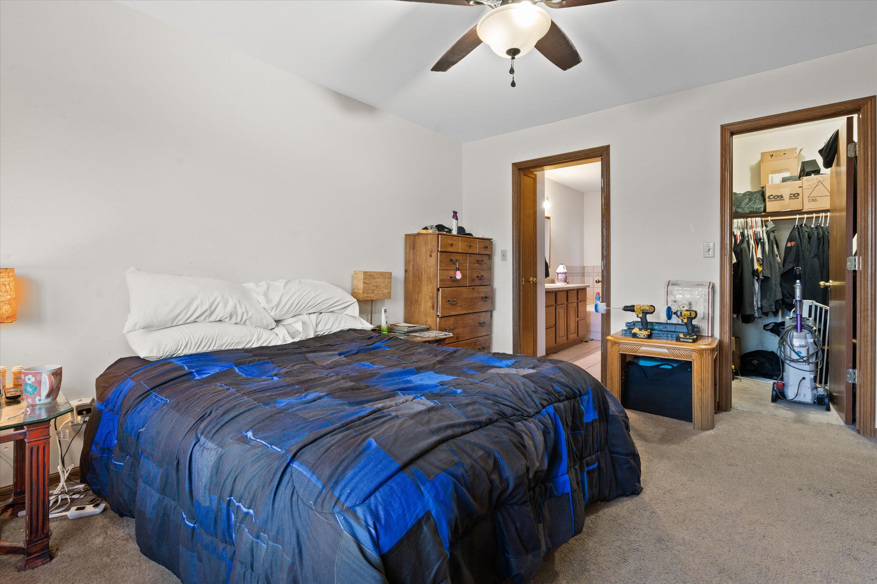 3209 South Ridge Crest Court, Unit 3211 New Berlin, WI 53151 - Photo 37 of 58 37