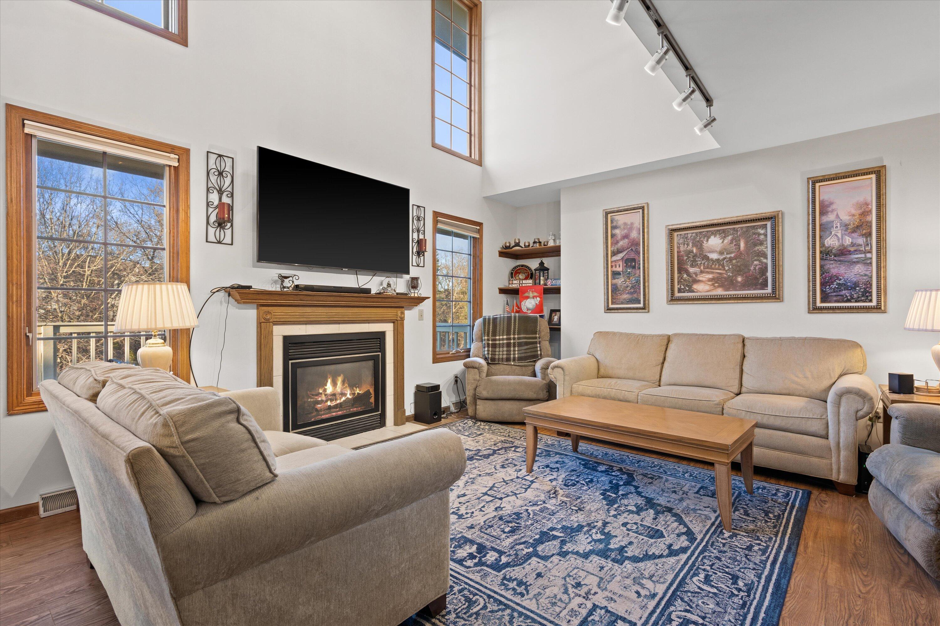3209 South Ridge Crest Court, Unit 3211 New Berlin, WI 53151 - Photo 5 of 58 5