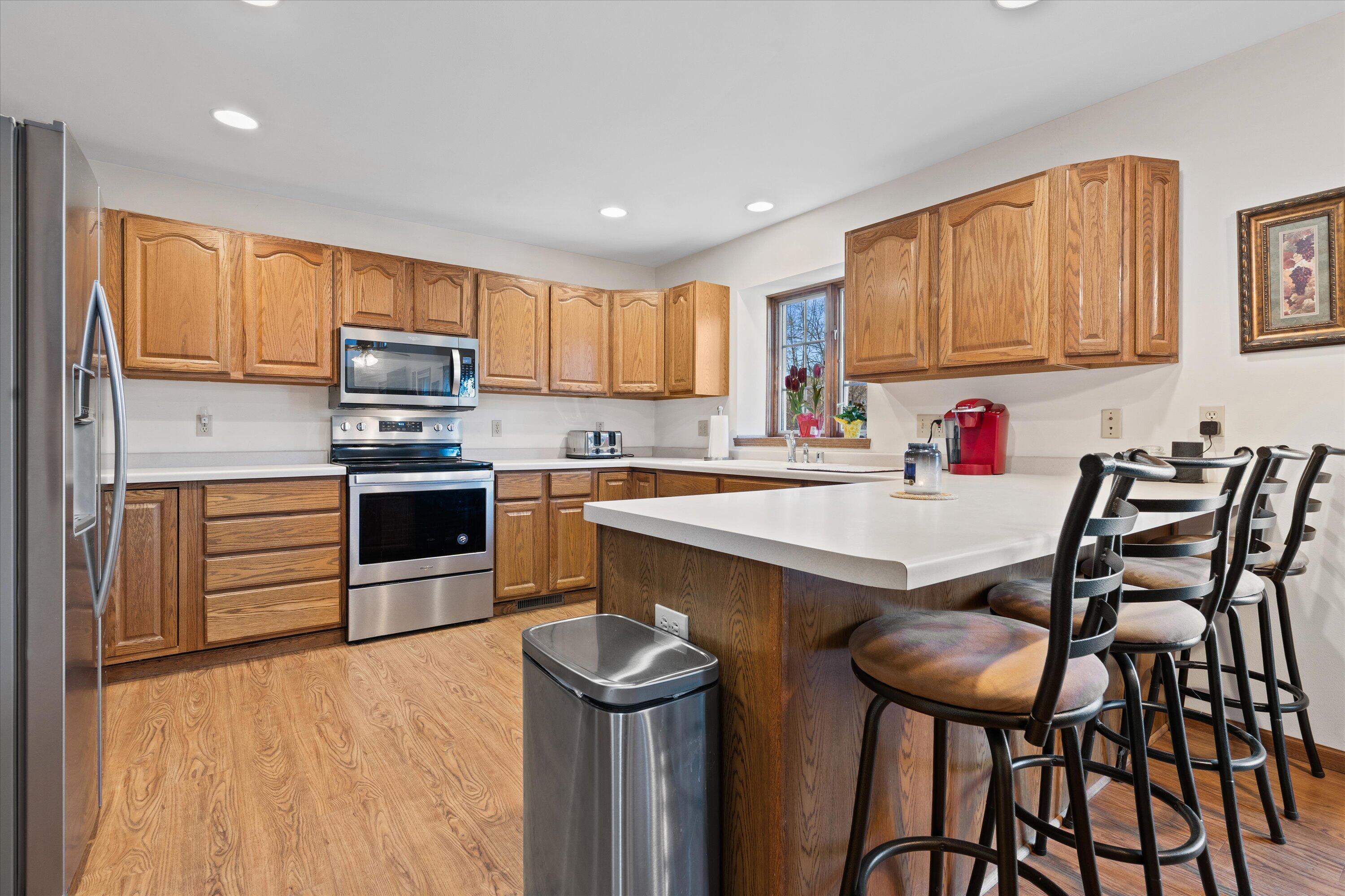 3209 South Ridge Crest Court, Unit 3211 New Berlin, WI 53151 - Photo 8 of 58 8