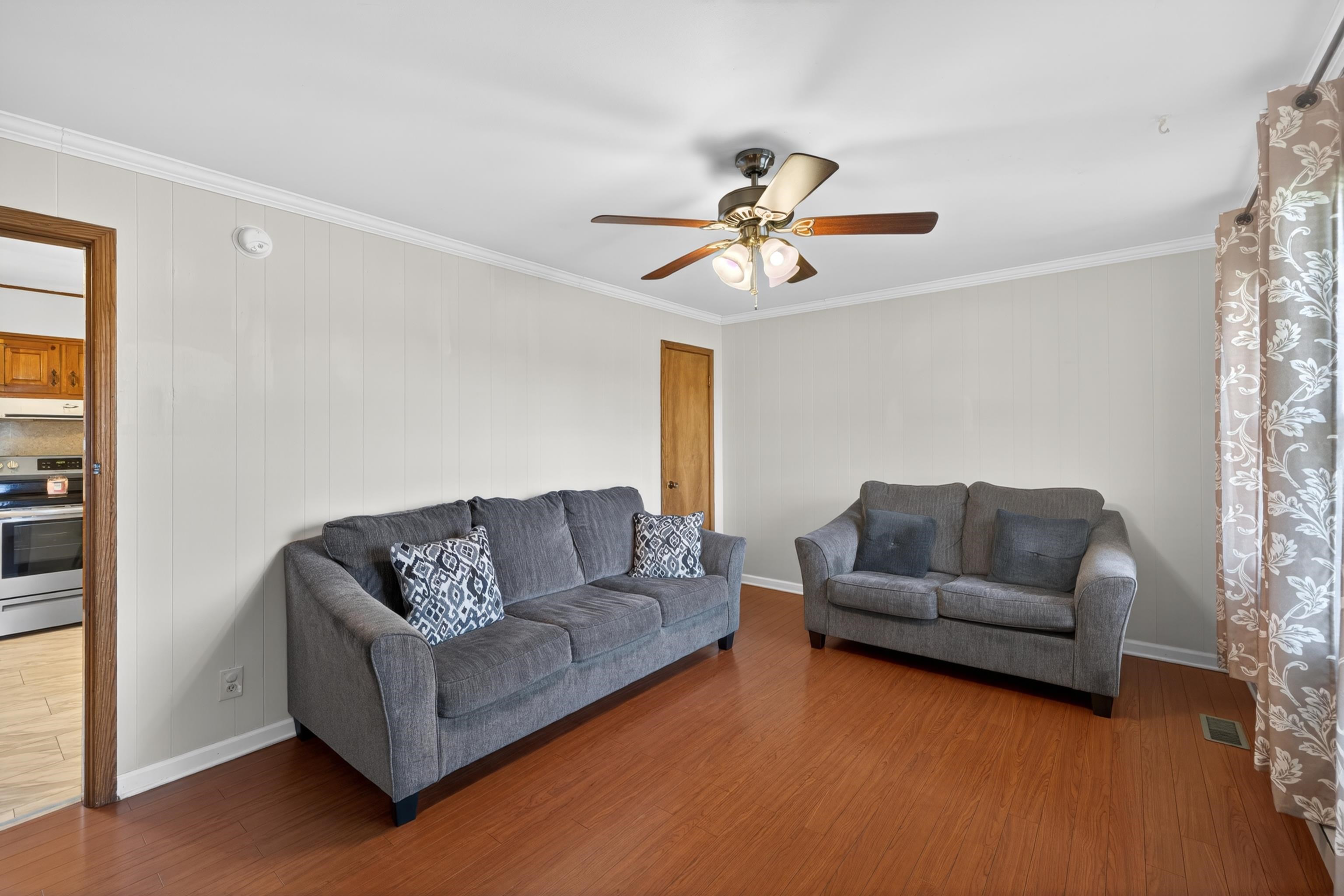 409 13th Street Grottoes, VA 24441 - Photo 3 of 61