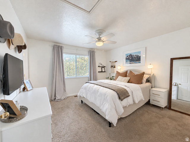 452 North 600 East Springville, UT 84663 - Photo 11 of 26 Recessed lighting, ceiling fan, and carpeted flooring