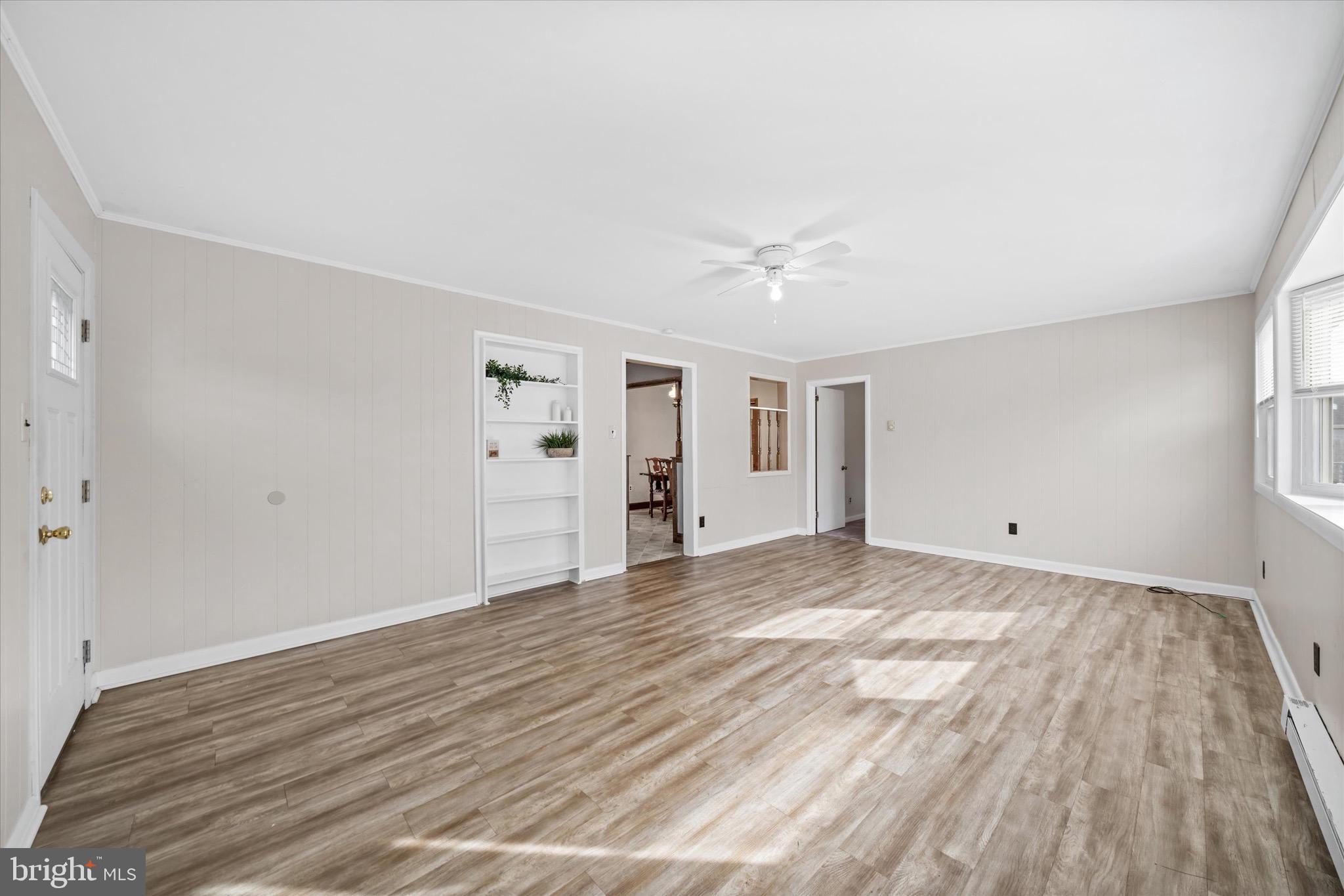 124 Festone Avenue New Castle, DE 19720 - Photo 22 of 43 a view of an empty room and window