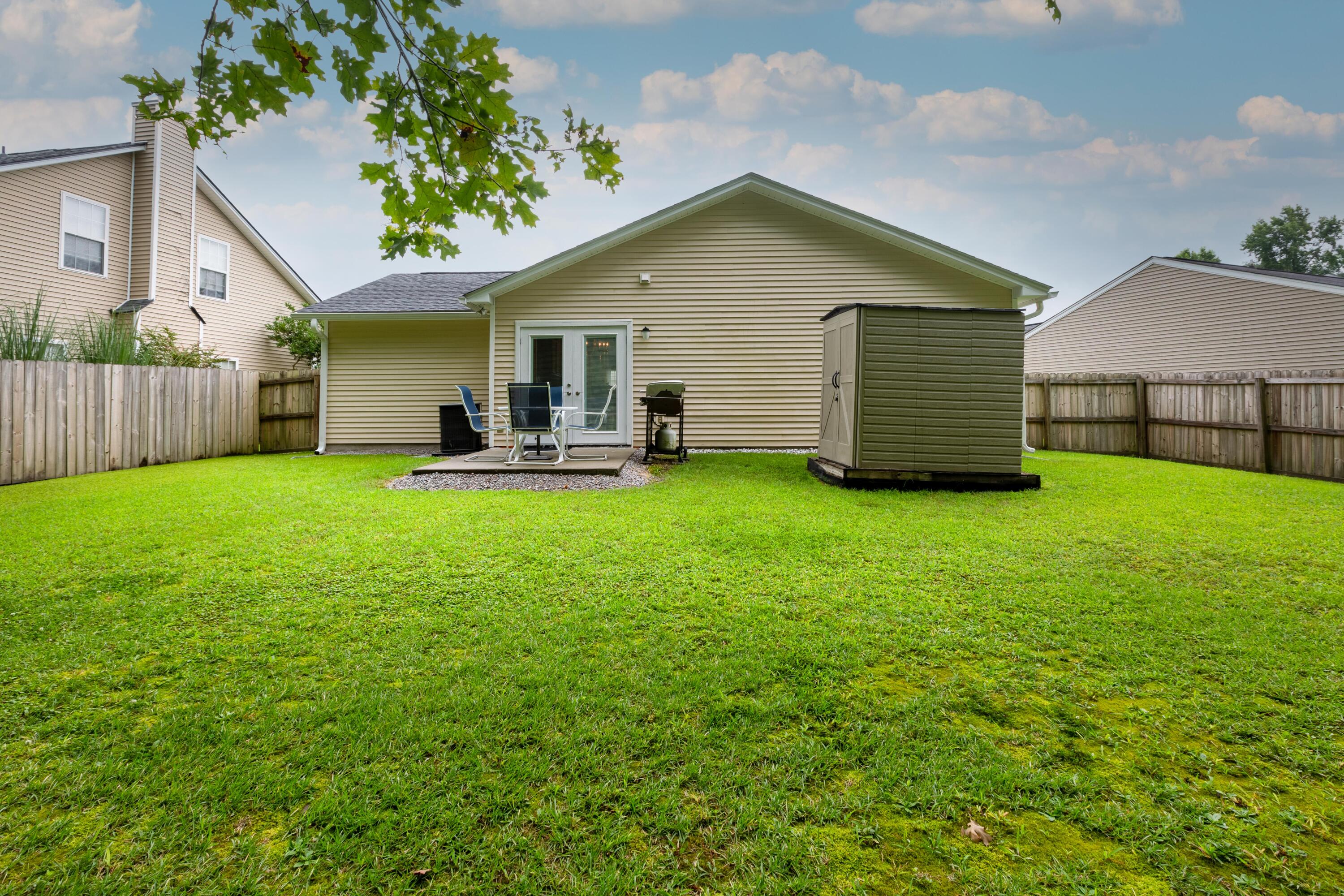 256 Island Green Road Goose Creek, SC 29445 - Photo 20 of 22 256_Island_Green_Brett_Martin_Photograph