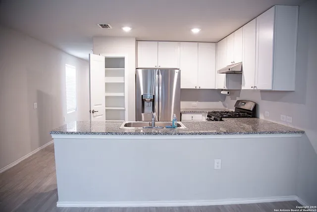 $1,700 | 4518 Meadowland Place, San Antonio, TX 78222