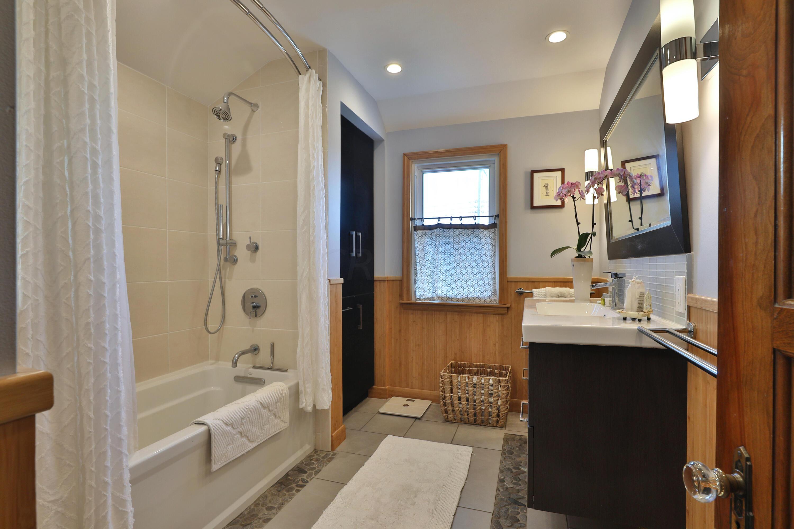 700 Wiltshire Road Columbus, OH 43204 - Photo 29 of 48 700-Wiltshire-29