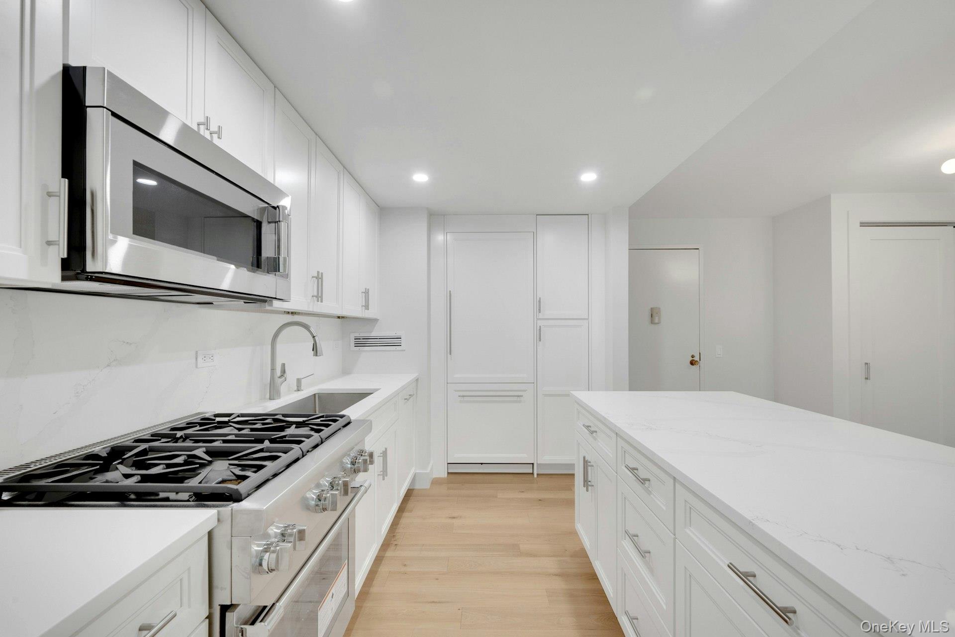 1270 North Avenue, Unit 1P New Rochelle, NY 10804 - Photo 11 of 35