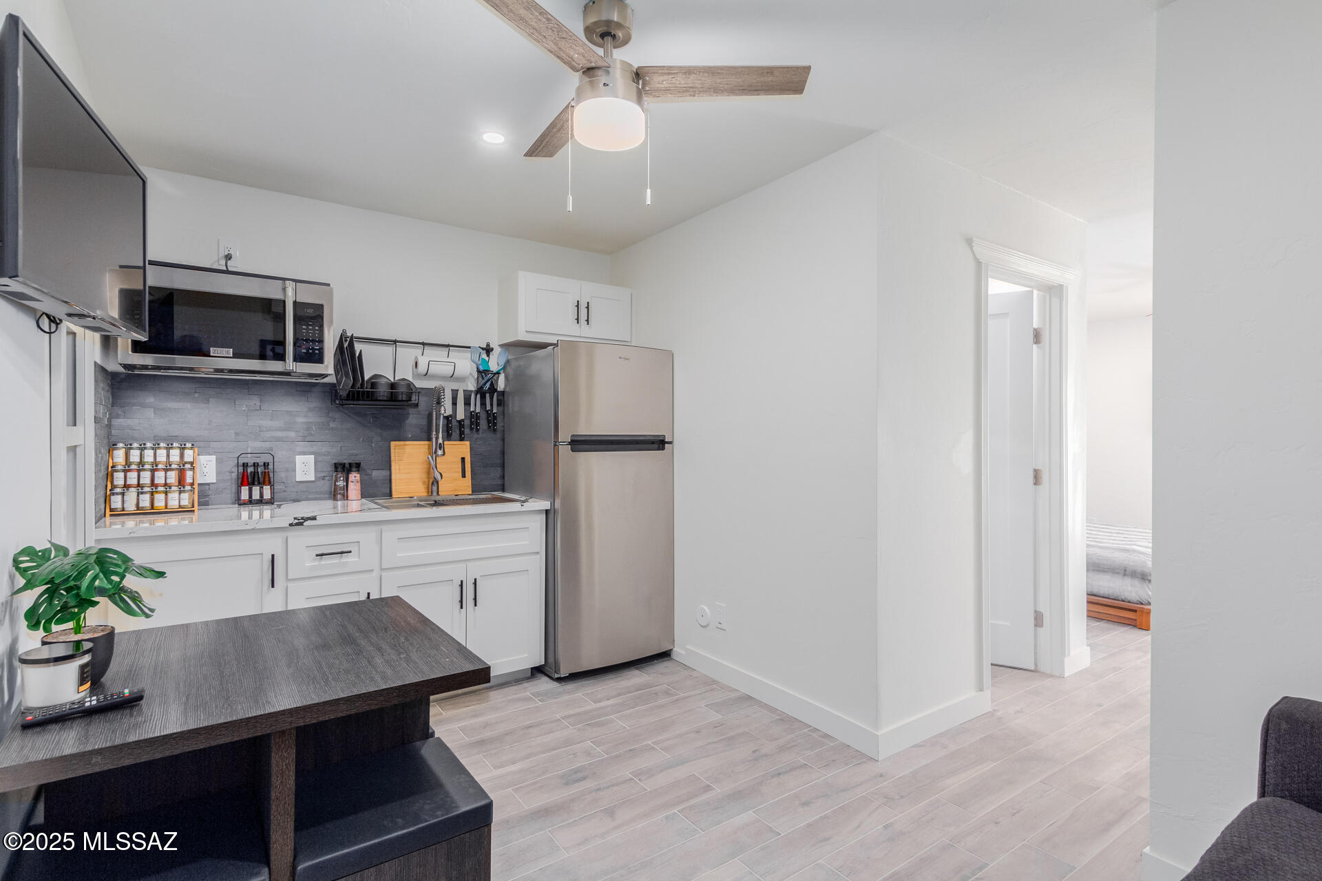 2238 East Grant Road, Unit 2 Tucson, AZ 85719 - Photo 4 of 23 06-Grant