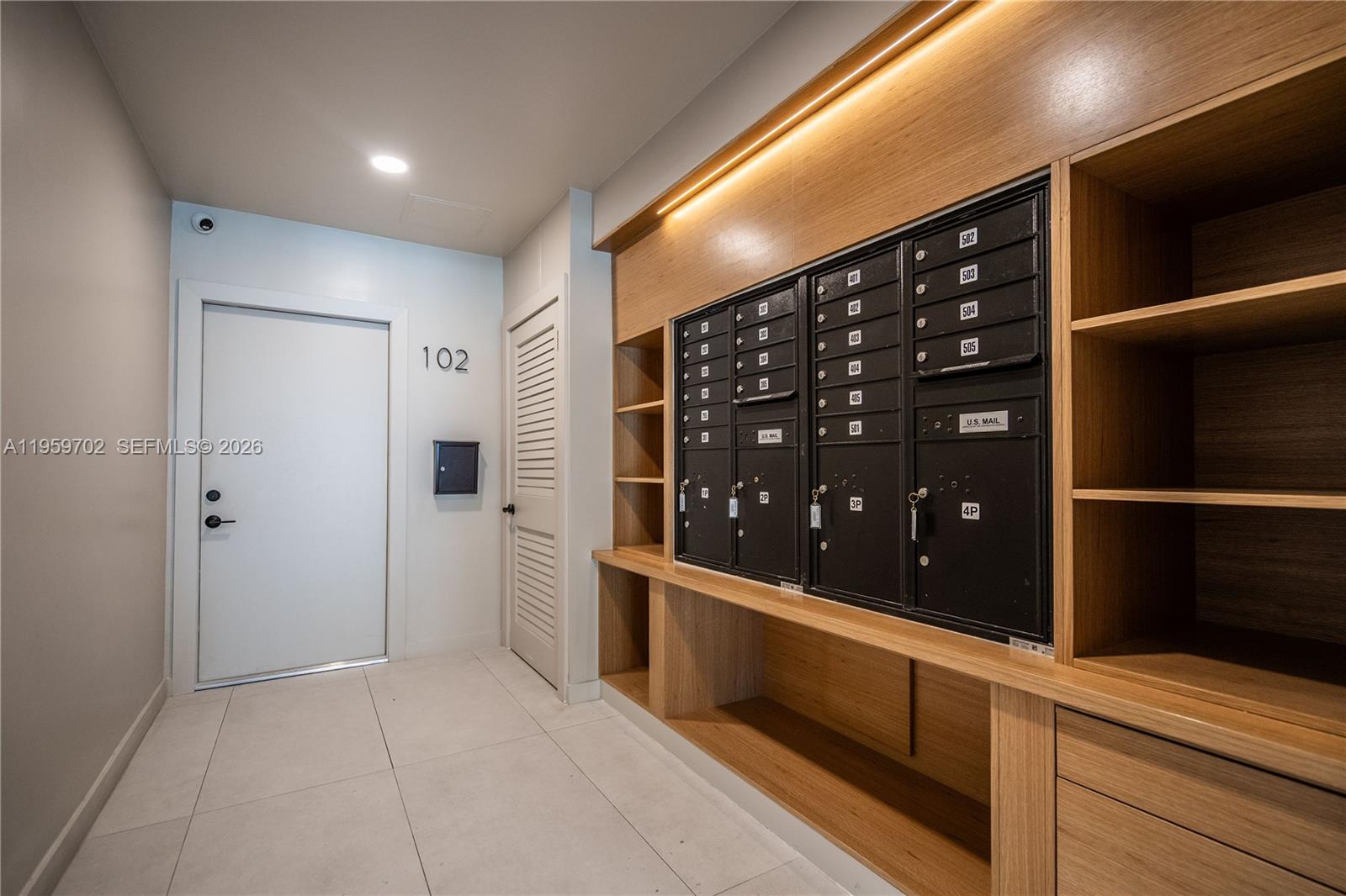 6960 Rue Vendome, Unit 201 Miami Beach, FL 33141 - Photo 5 of 8