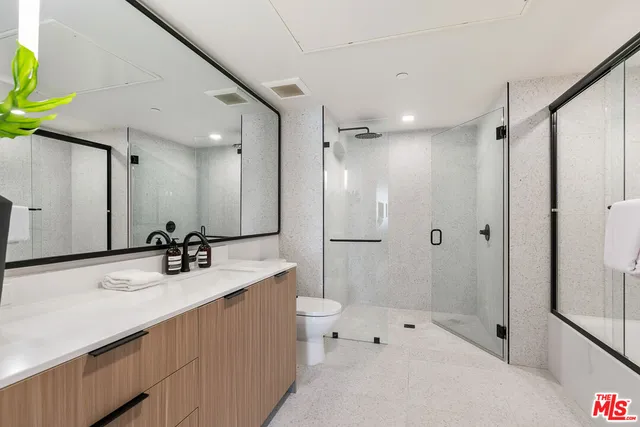 $4,250 | 3688 Overland Avenue, Unit 618, Los Angeles, CA 90034