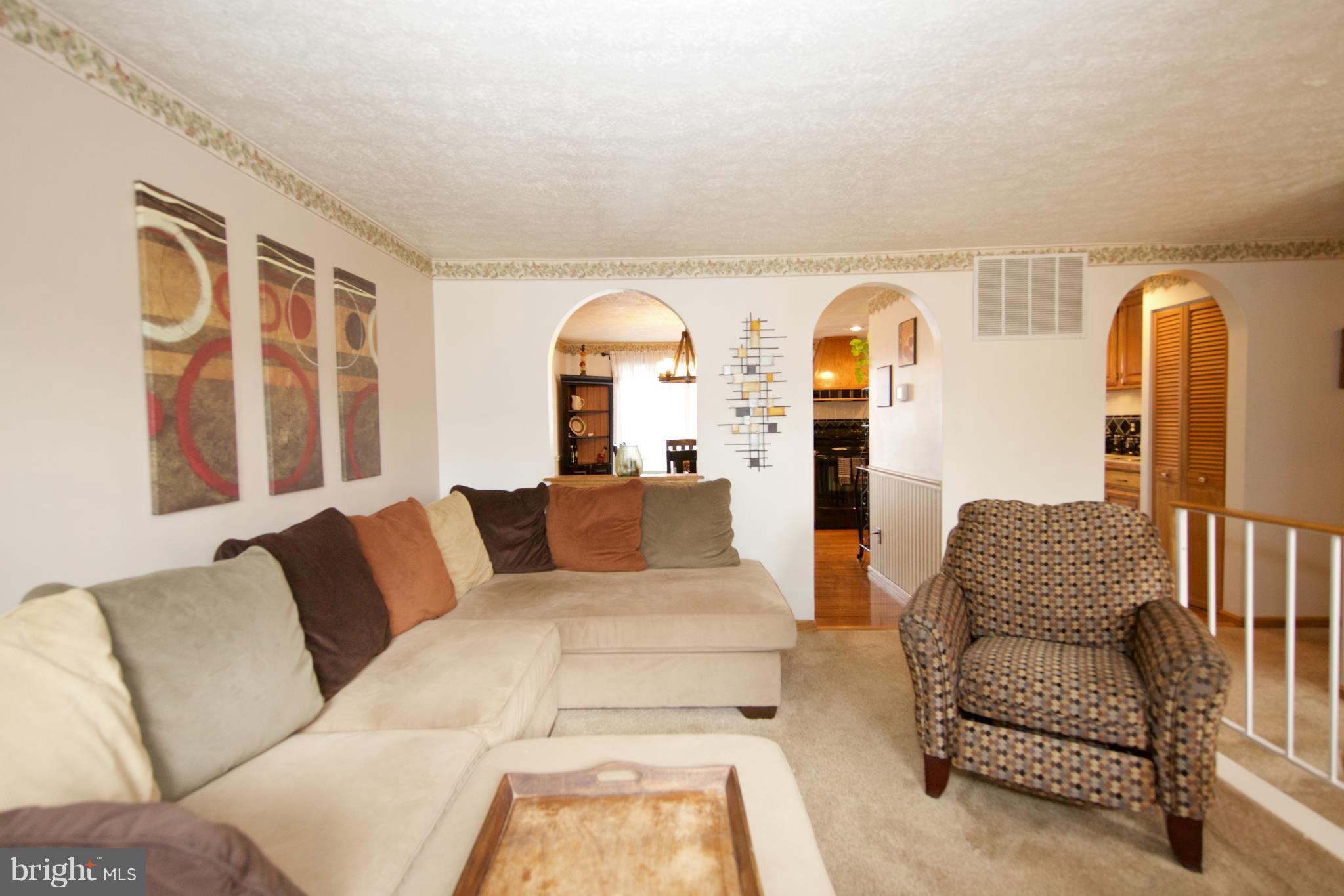 39 Boxthorn Road Abingdon, MD 21009 - Photo 3 of 30 Living Room