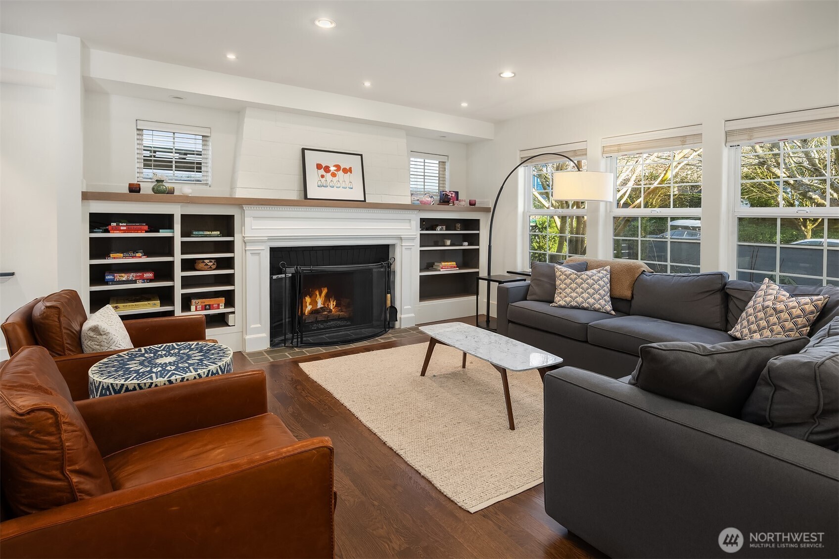 4003 Densmore Avenue North Seattle, WA 98103 - Photo 5 of 33