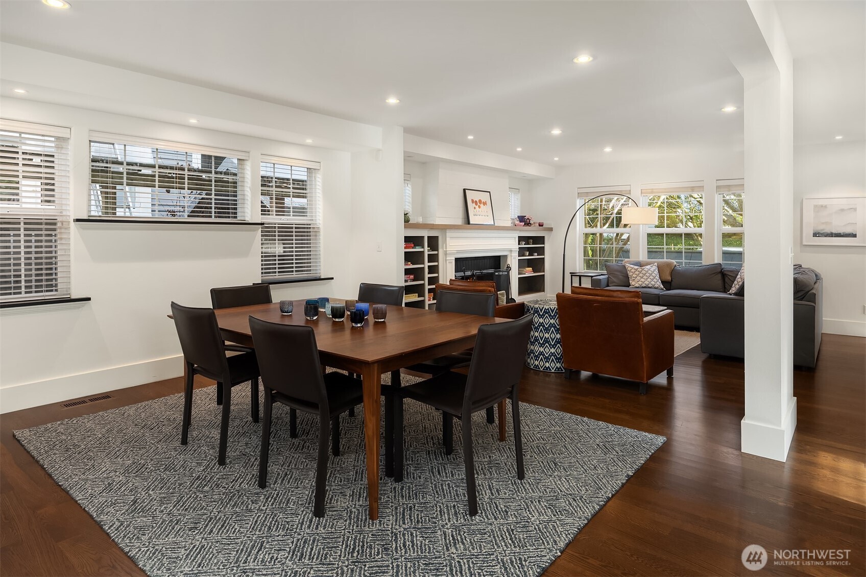 4003 Densmore Avenue North Seattle, WA 98103 - Photo 6 of 33