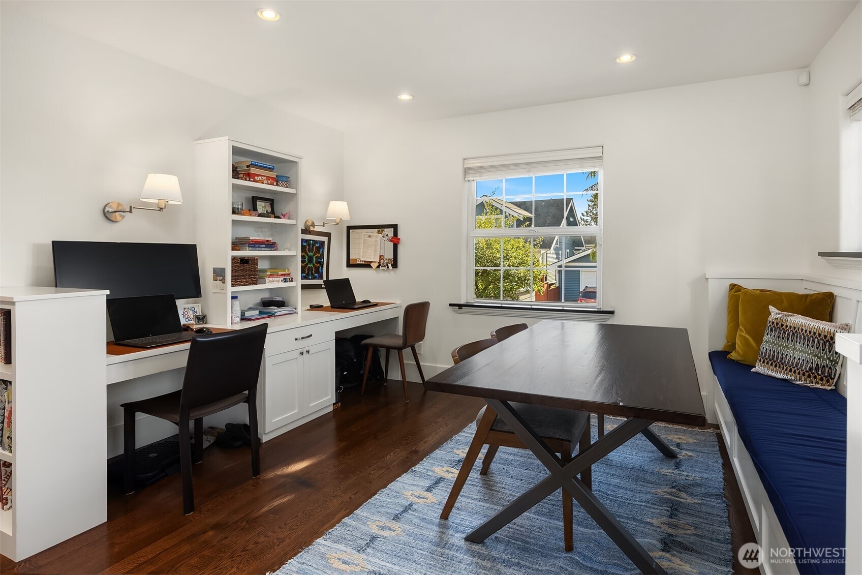 4003 Densmore Avenue North Seattle, WA 98103 - Photo 7 of 33