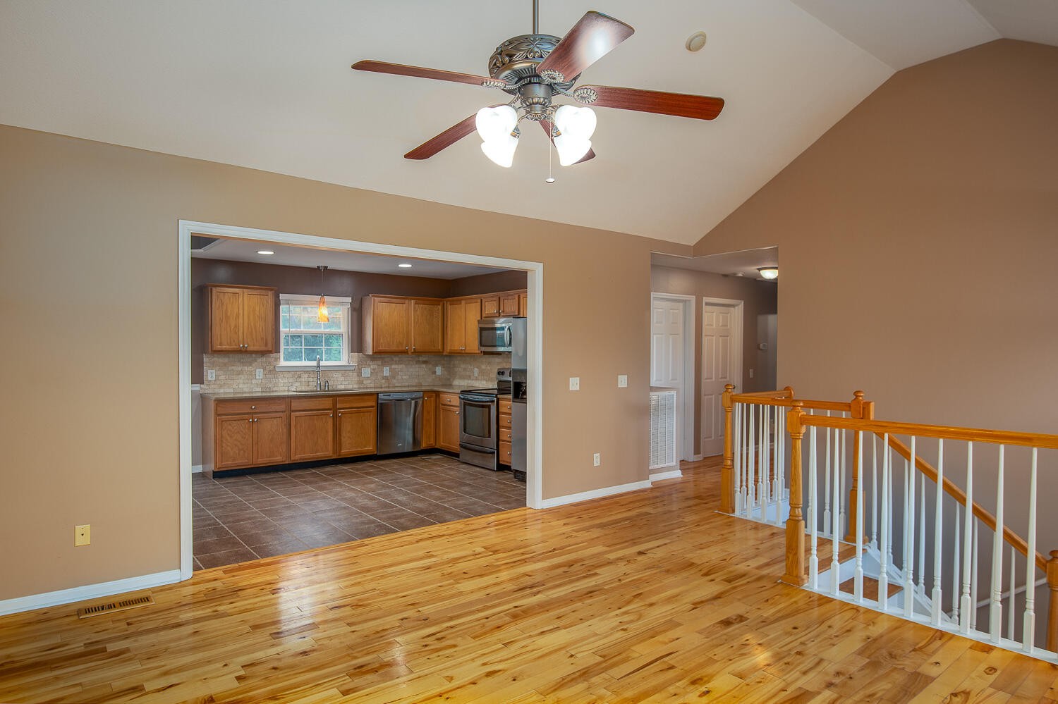 7194 British Road Ooltewah, TN 37363 - Photo 4 of 22