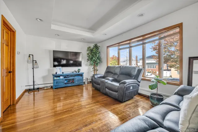 $929,000 | 158-36 96th Street | Old Howard Beach