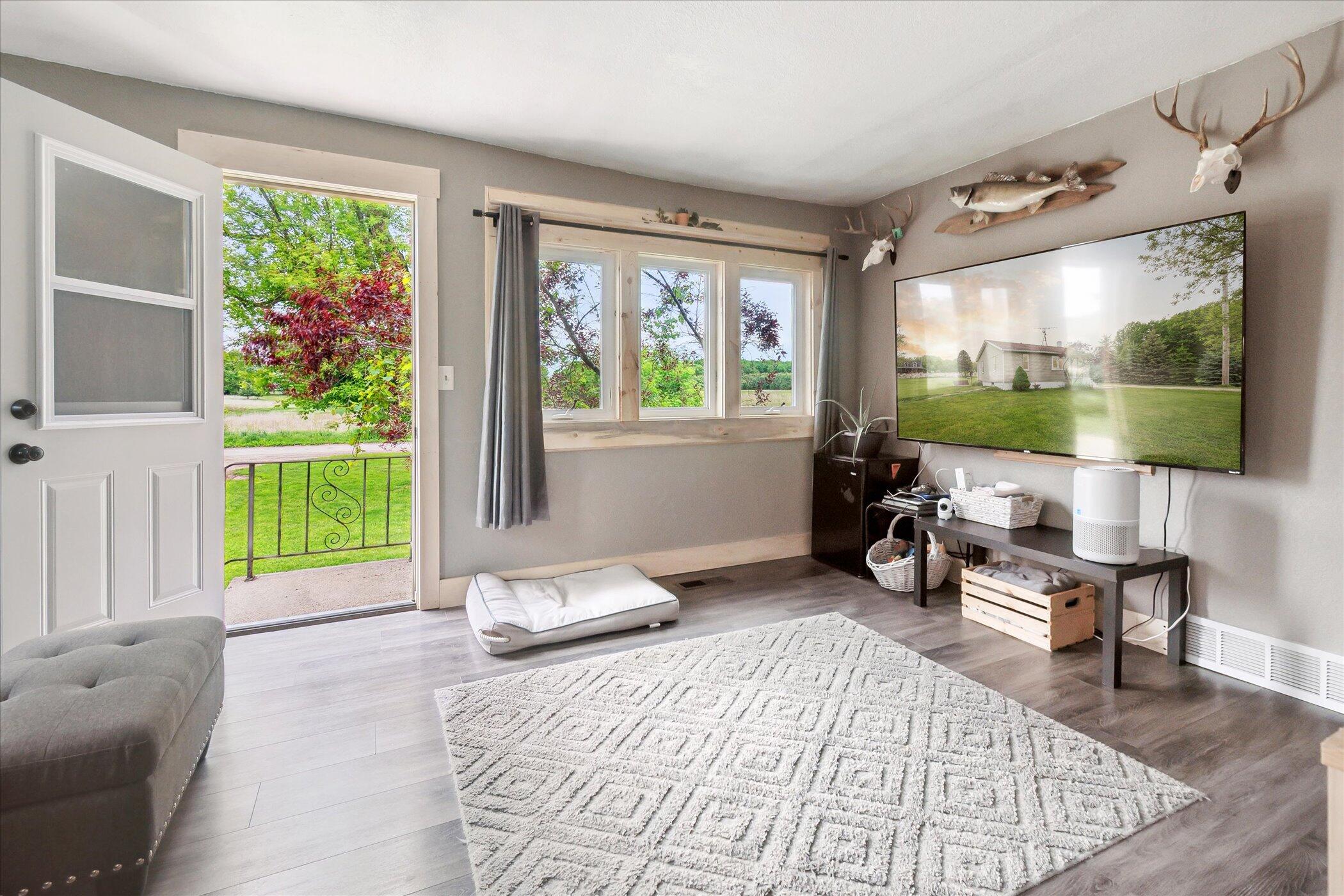 2825 North Croswell Road Ithaca, MI 48847 - Photo 15 of 19 06-2825-N-Croswell-Rd-Ithaca-MI-48847-Wi