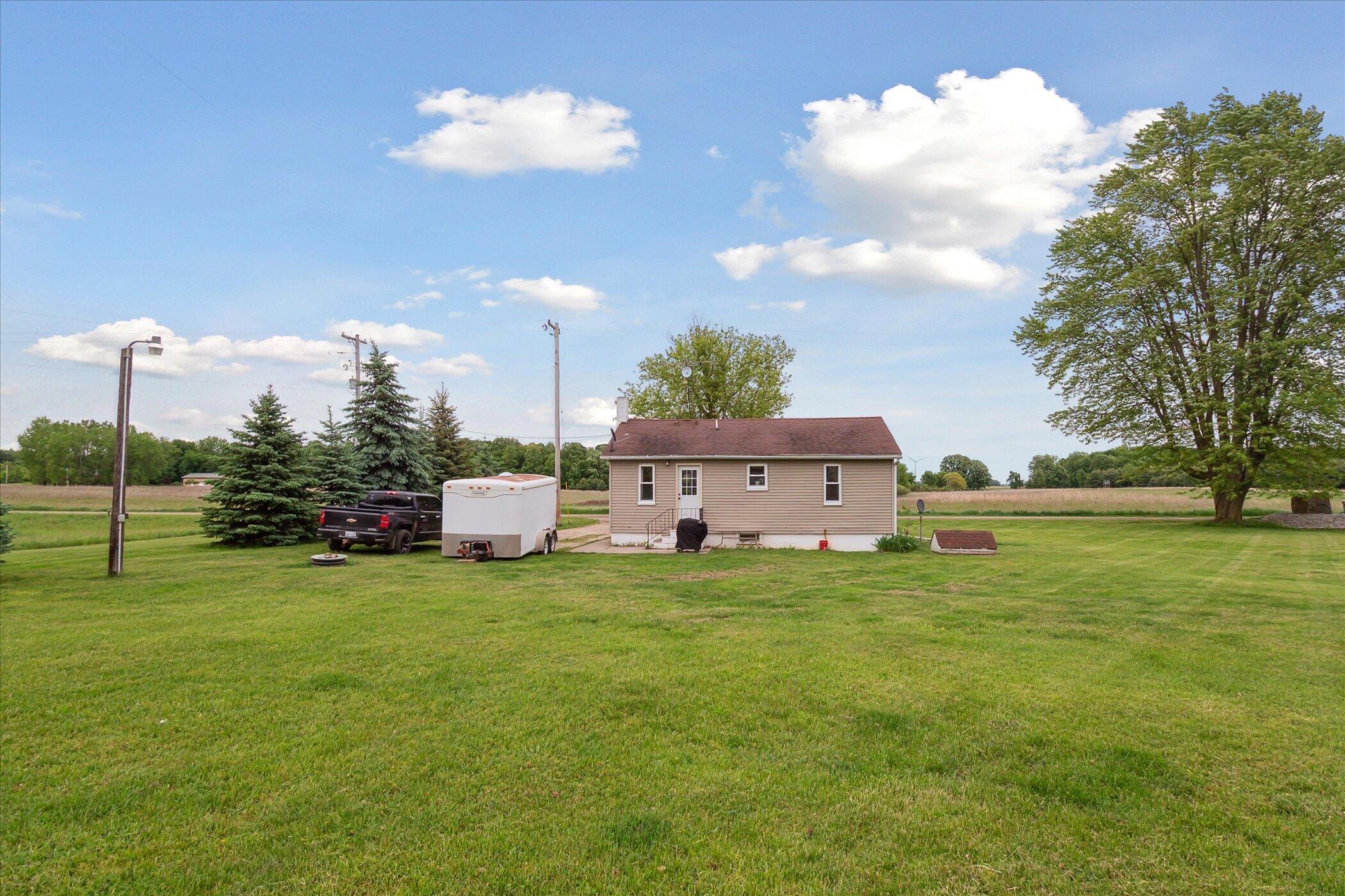 2825 North Croswell Road Ithaca, MI 48847 - Photo 7 of 19 23-2825-N-Croswell-Rd-Ithaca-MI-48847-Wi
