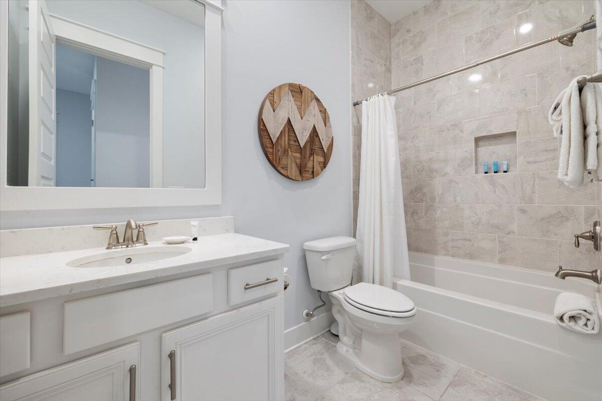 36 York Lane, Unit B Inlet Beach, FL 32461 - Photo 16 of 33 Guest bathroom