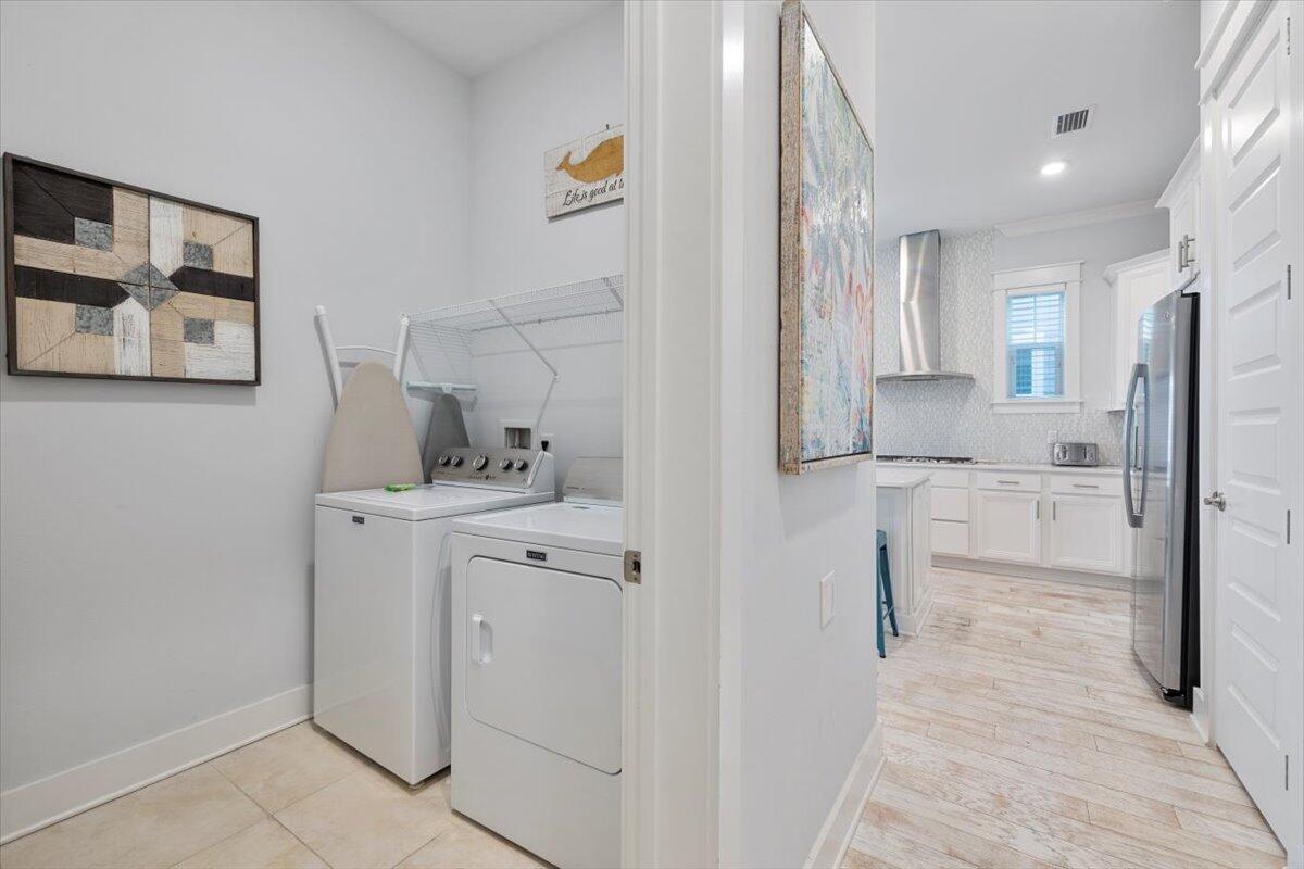 36 York Lane, Unit B Inlet Beach, FL 32461 - Photo 19 of 33 Laundry room