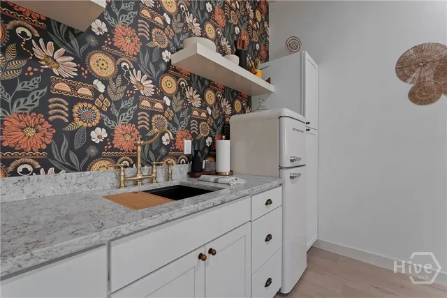 $2,500 | 1112 Walthour Road, Savannah, GA 31410