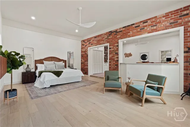 $2,500 | 1112 Walthour Road, Savannah, GA 31410