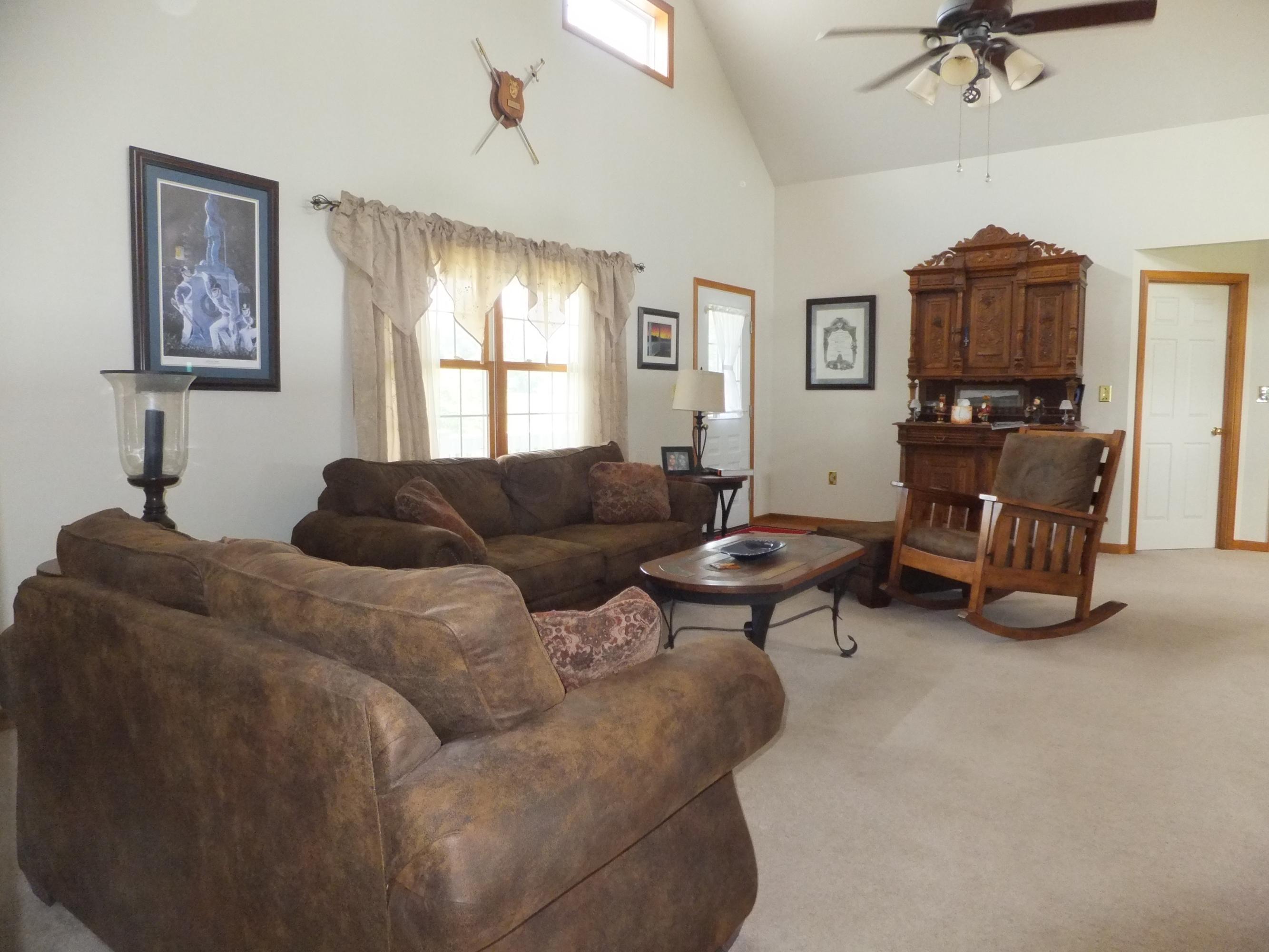7840 Phillips Road Fredericktown, OH 43019 - Photo 6 of 24 Gallery Image 6