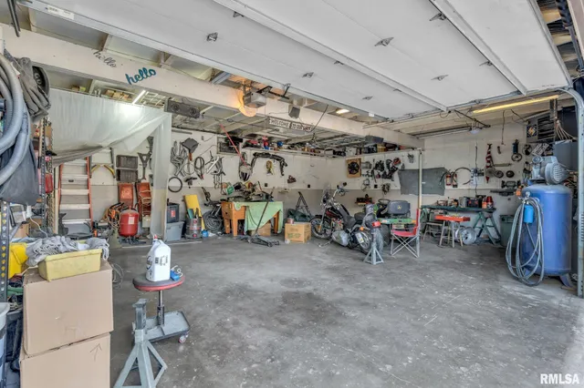 $279,900 | 107 Hilltop Street, Colona, IL 61241