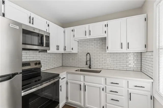 $210,000 | 8132 Sterling Avenue, Raytown, MO 64138