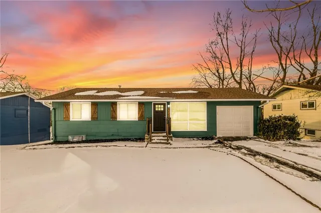 $210,000 | 8132 Sterling Avenue, Raytown, MO 64138