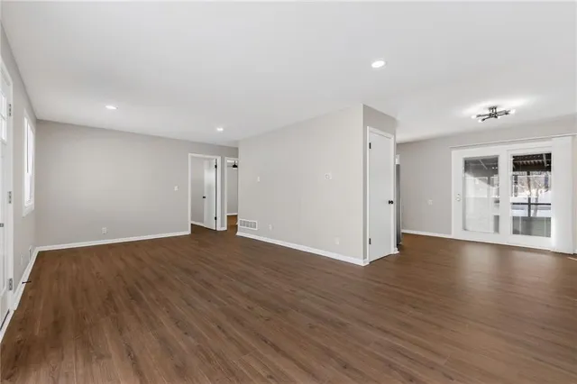 $210,000 | 8132 Sterling Avenue, Raytown, MO 64138