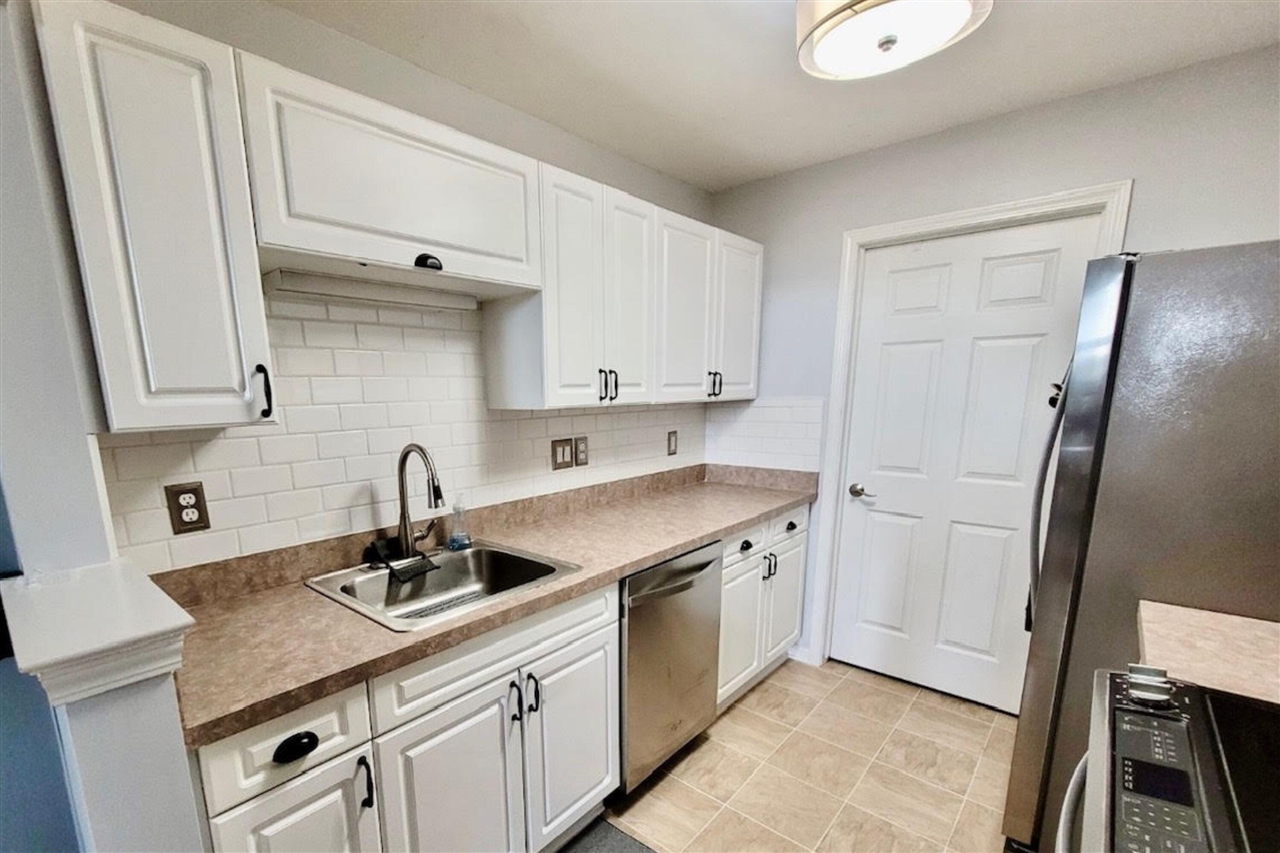 3494 Tremonte Circle, Unit BLDG: 14 Rochester, MI 48306 - Photo 6 of 19