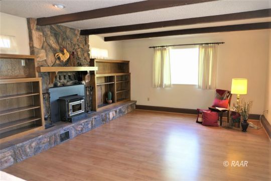 623 Rhebas Way Ridgecrest, CA 93555 - Photo 5 of 35
