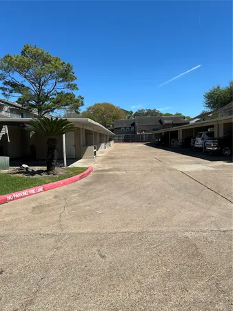 $1,285 | 9339 Westwood Village Drive, Houston, TX 77036