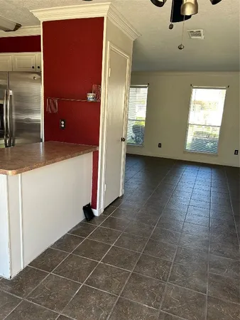 $1,285 | 9339 Westwood Village Drive, Houston, TX 77036