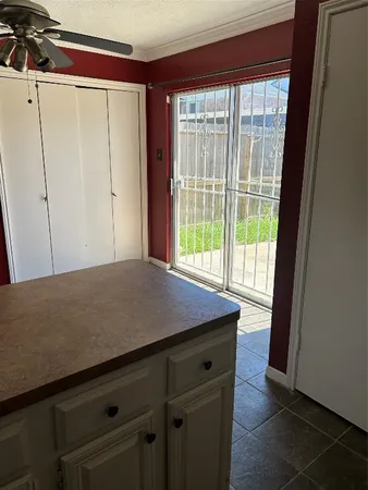 $1,285 | 9339 Westwood Village Drive, Houston, TX 77036