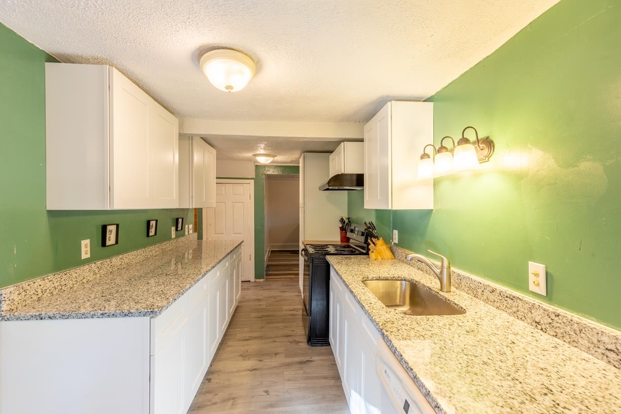 12 Webster Lane Barnstead, NH 03225 - Photo 4 of 42