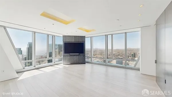 $18,990 | 181 Fremont Street, Unit 58D, San Francisco, CA 94105