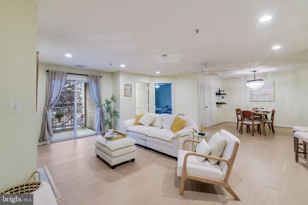 $359,000 | 623 Admiral Drive, Unit 304, Annapolis, MD 21401