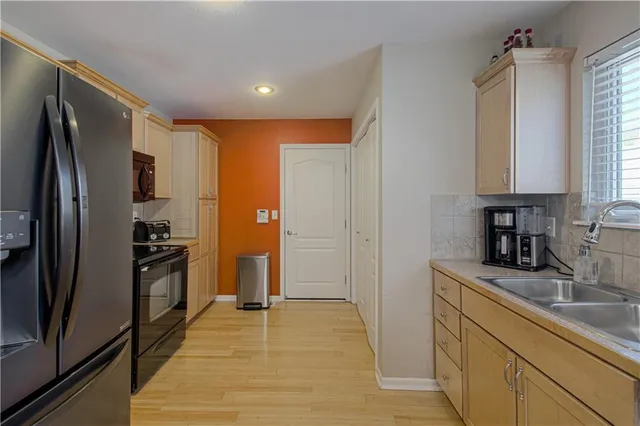 $280,000 | 4605 Hedges Avenue, Kansas City, MO 64133