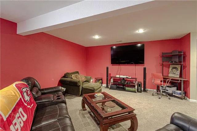 $280,000 | 4605 Hedges Avenue, Kansas City, MO 64133