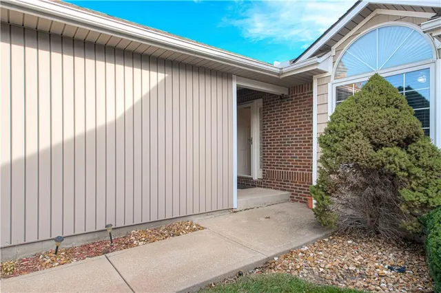 $280,000 | 4605 Hedges Avenue, Kansas City, MO 64133