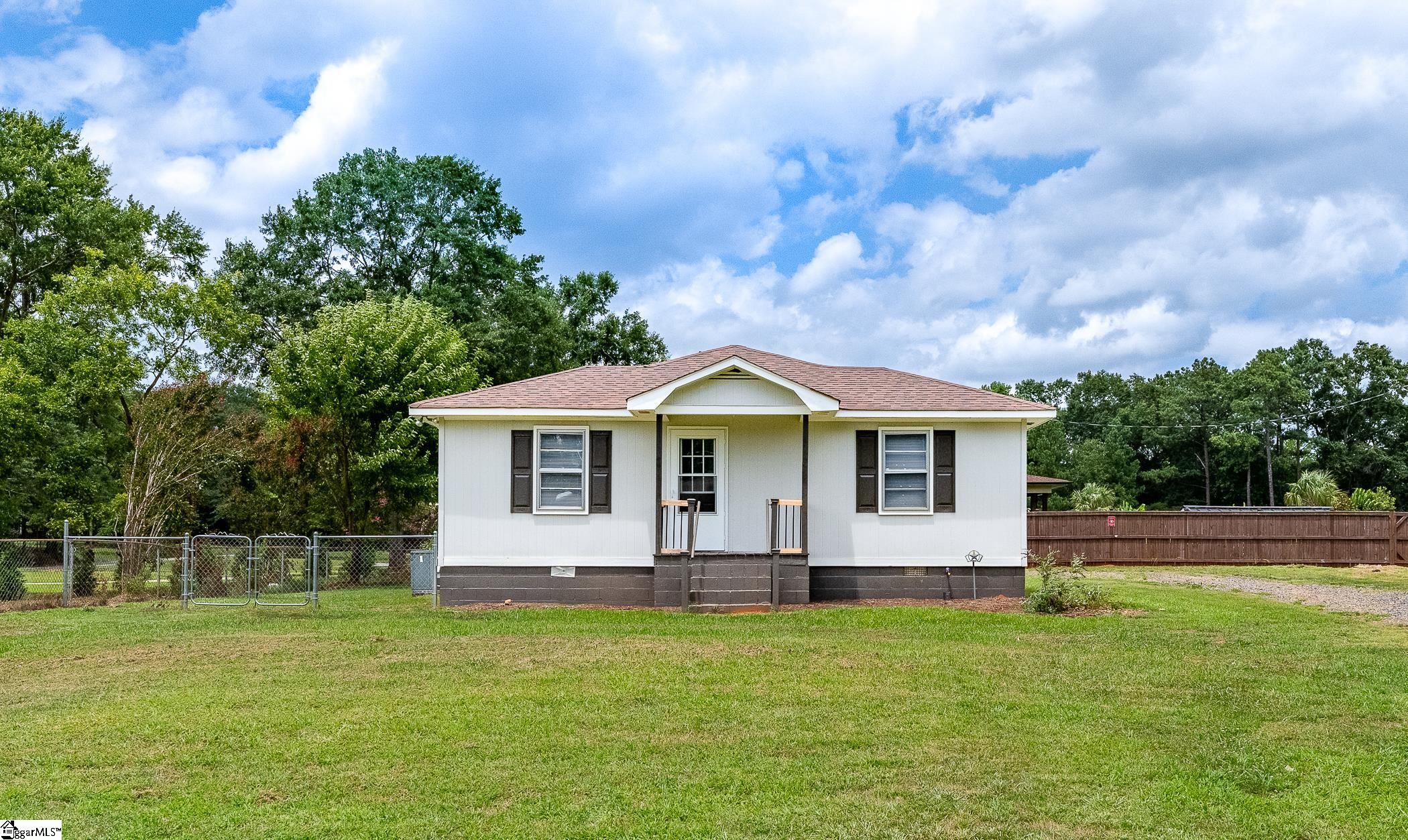 101 Duncan Heights Road Duncan, SC 29334 - Photo 1 of 13 Gallery Image 1