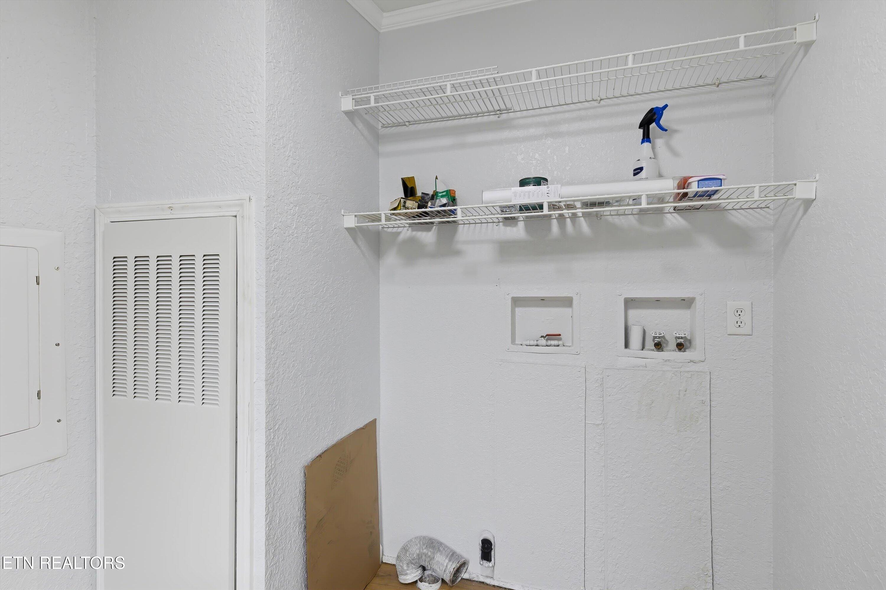 2214 Hinds Creek Road Heiskell, TN 37754 - Photo 8 of 41 Laundry Room