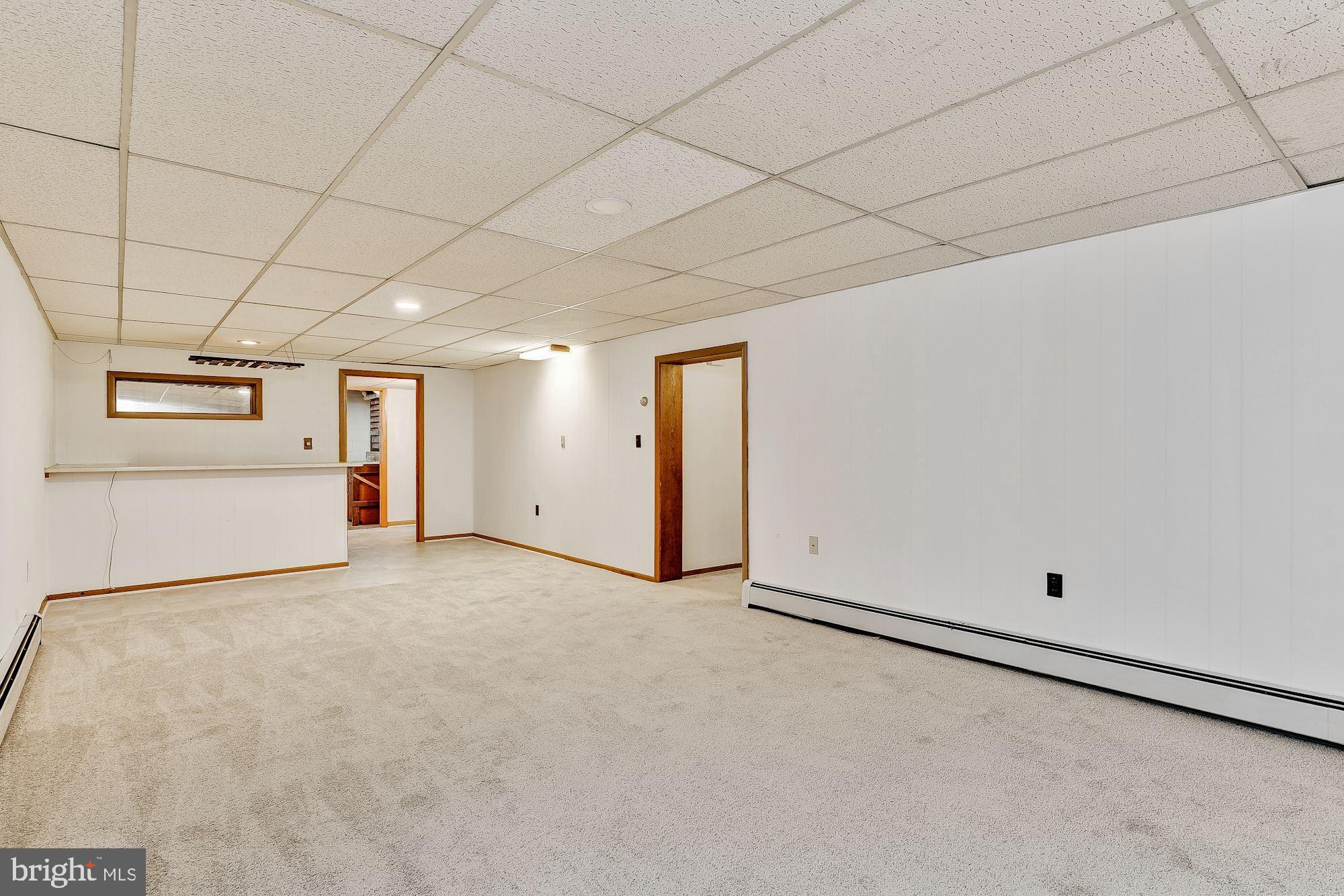 13211 Maple Grove Road Reisterstown, MD 21136 - Photo 22 of 38 Family Room | Bar